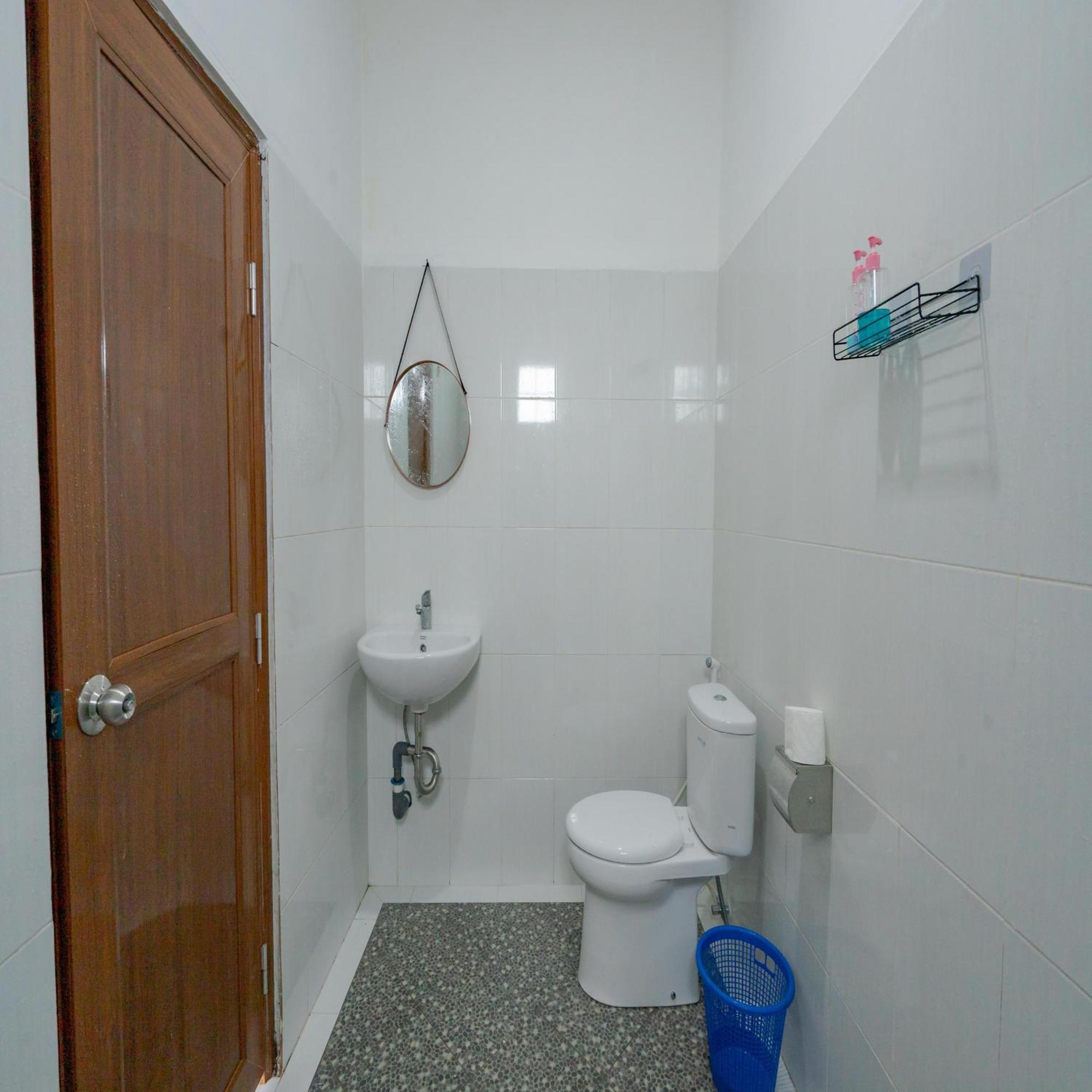 Batur Kencana Villa Mitra Reddoorz Baturaja  외부 사진