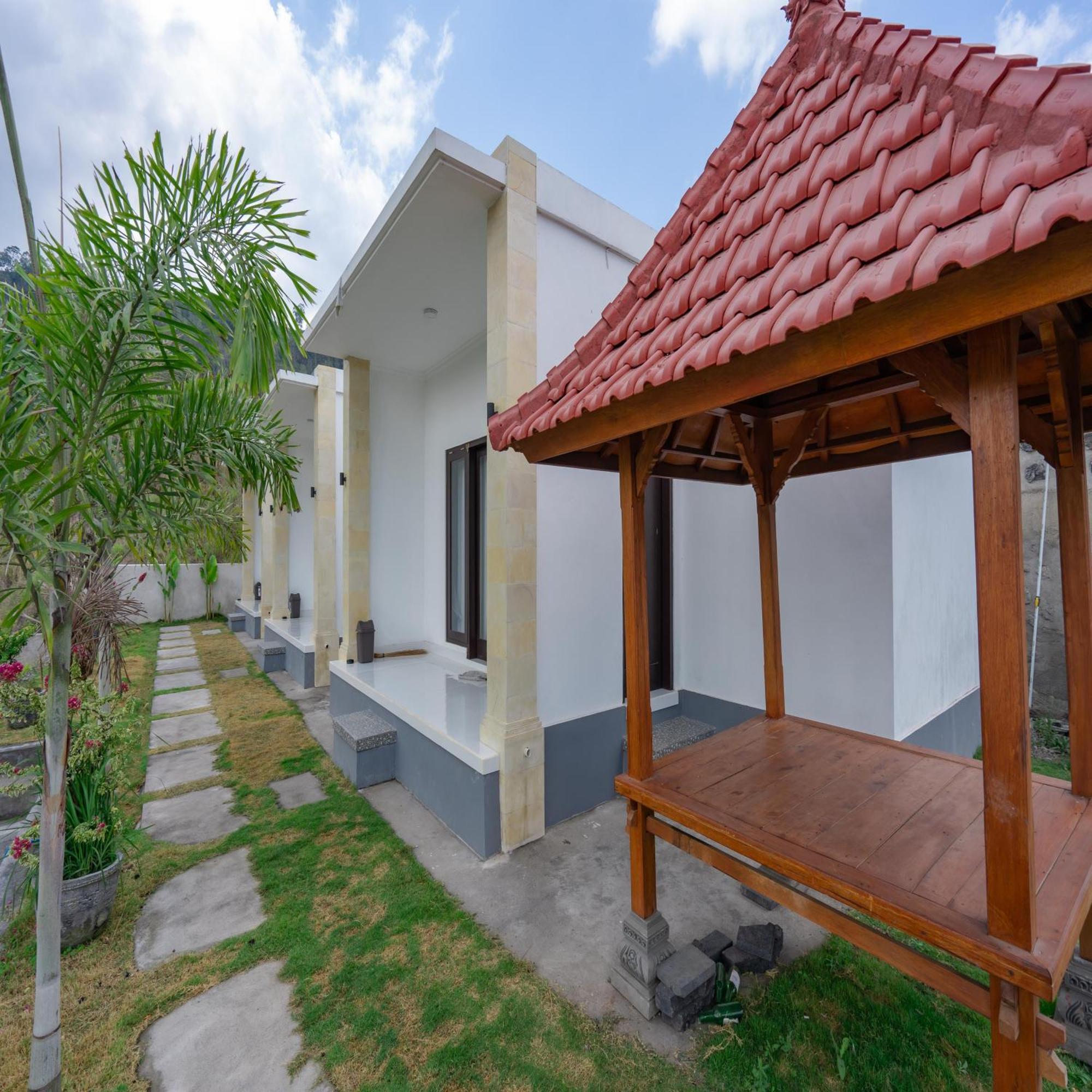 Batur Kencana Villa Mitra Reddoorz Baturaja  외부 사진