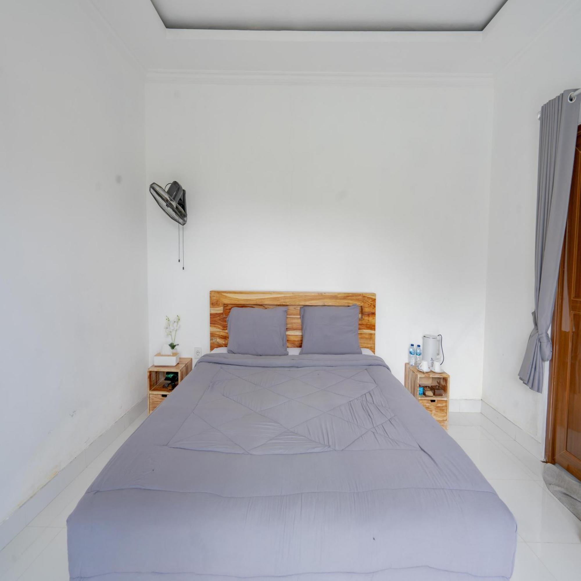 Batur Kencana Villa Mitra Reddoorz Baturaja  외부 사진